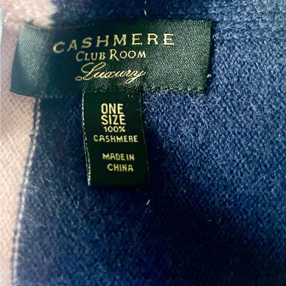 Club Room Pink and Navy 100% Cashmere Scarf NWT - Picture 4 of 4